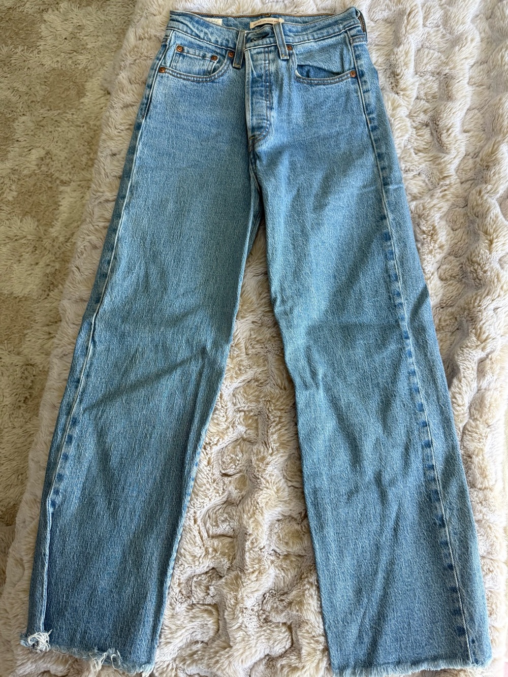 Levi's Women's ribcage straight ankle jeans size 25